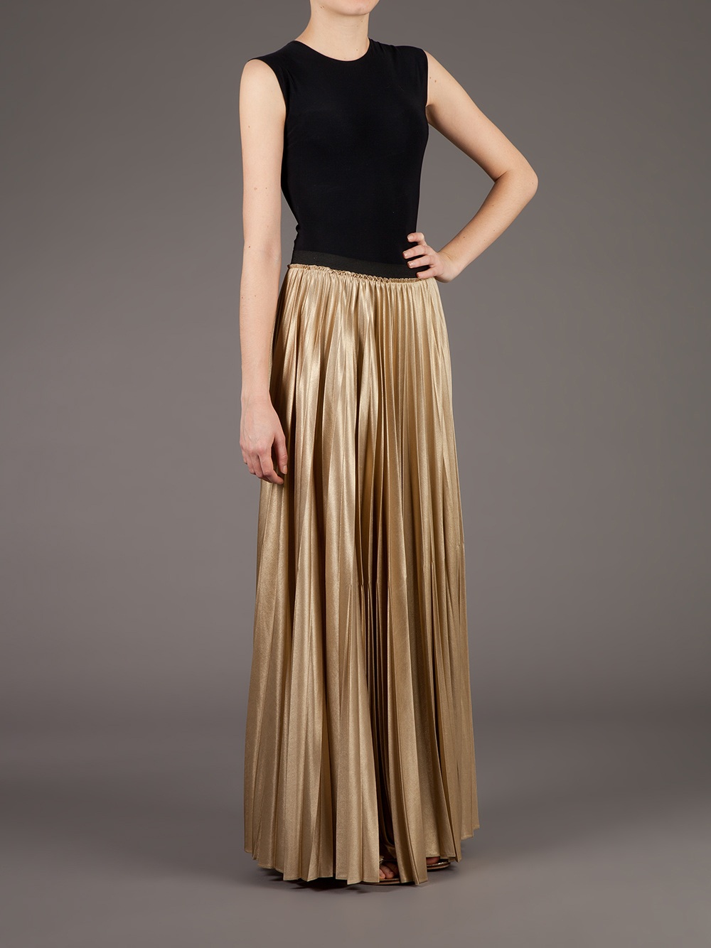Gold Pleated Long Skirt 2025 | solajoiers.com