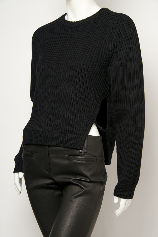 black long sleeve knit