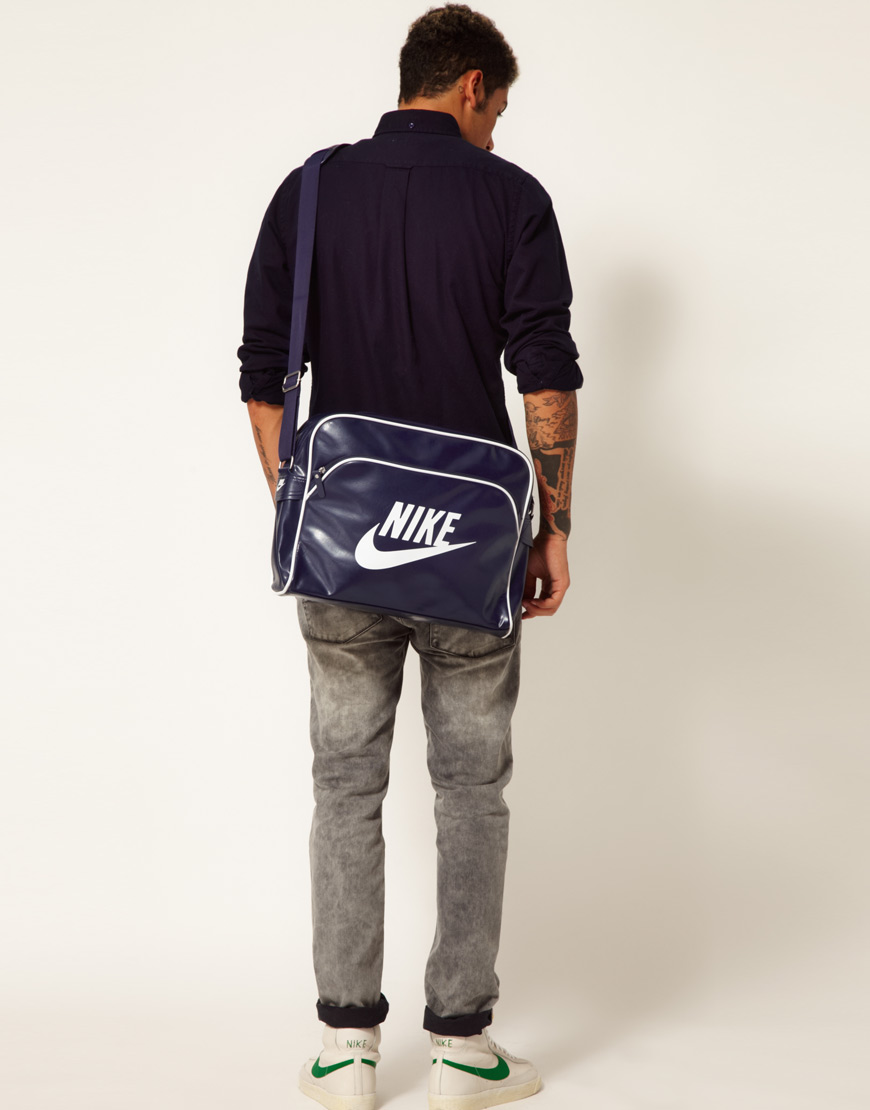 coro Suavemente insalubre Nike Heritage Messenger Bag in Blue for Men | Lyst