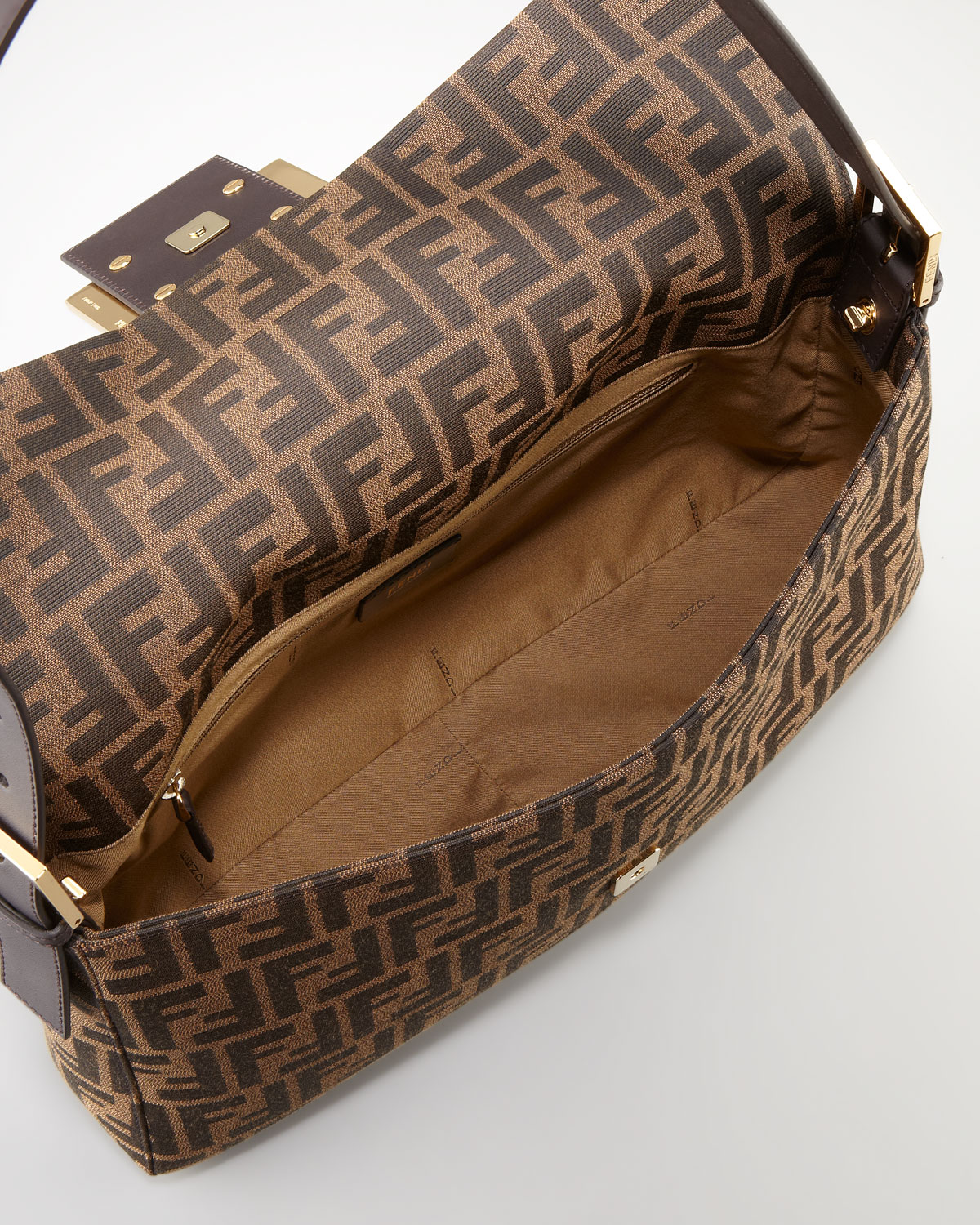 fendi flat baguette