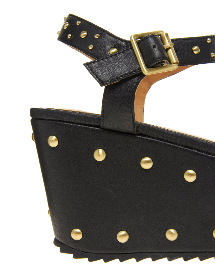 flatform studded sandals