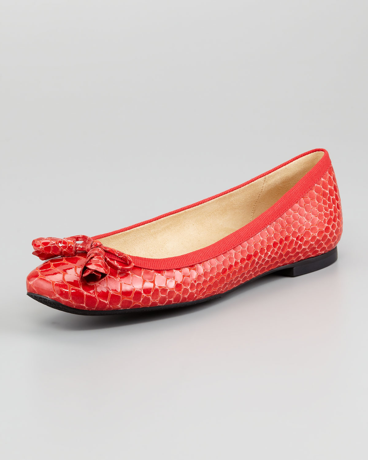 stuart weitzman tulip bow flats