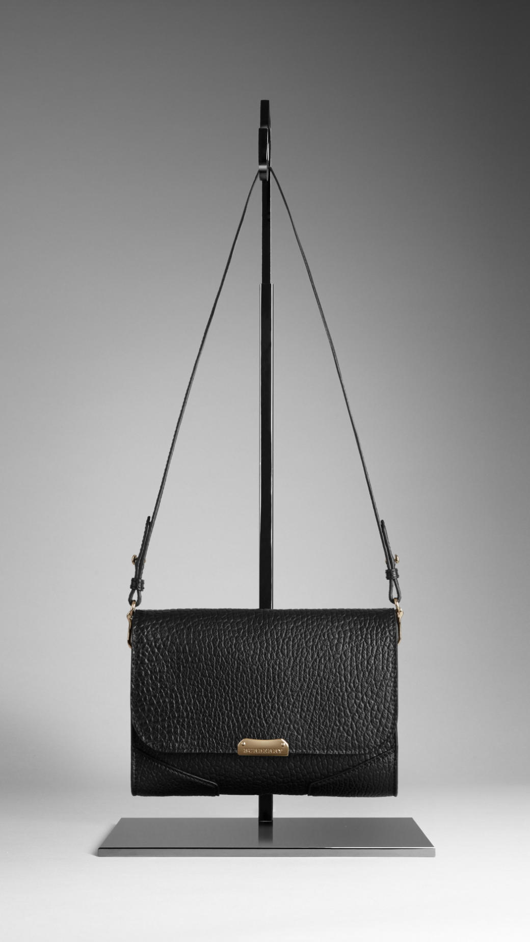 Lyst Burberry Small Heritage Grain Leather Crossbody Bag in Black