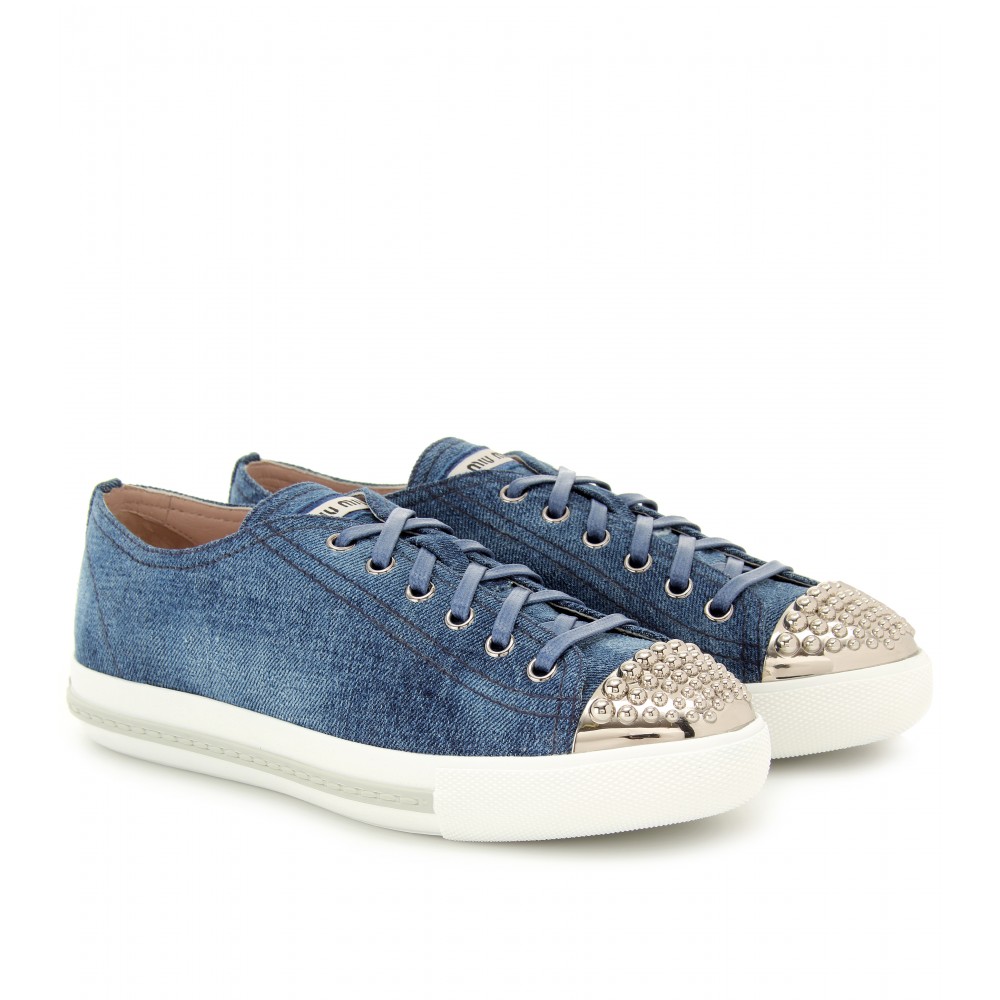 miu miu converse
