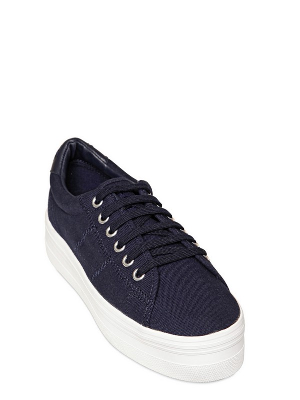 no name shoes scratch