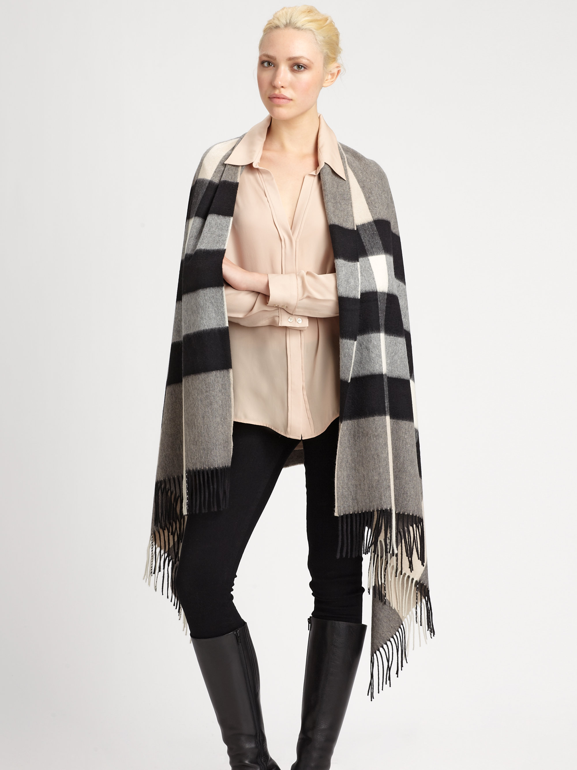 Burberry Large Check Cashmere Wrap in Gray | Lyst