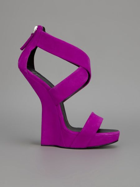 Giuseppe Zanotti Concave Wedge Sandal in Purple | Lyst