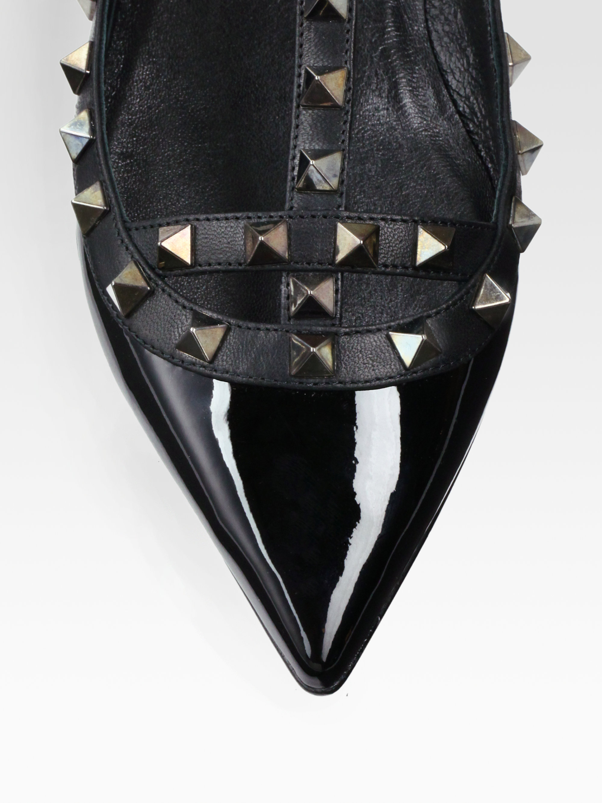 Lyst - Valentino Rockstud Patent Leather Tstrap Flats in Black