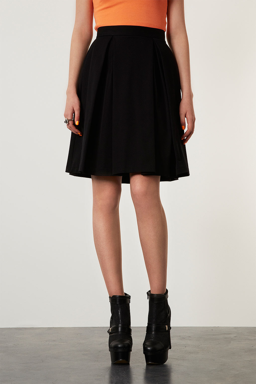 Lyst - Topshop Knee Length Pleat Skirt in Black