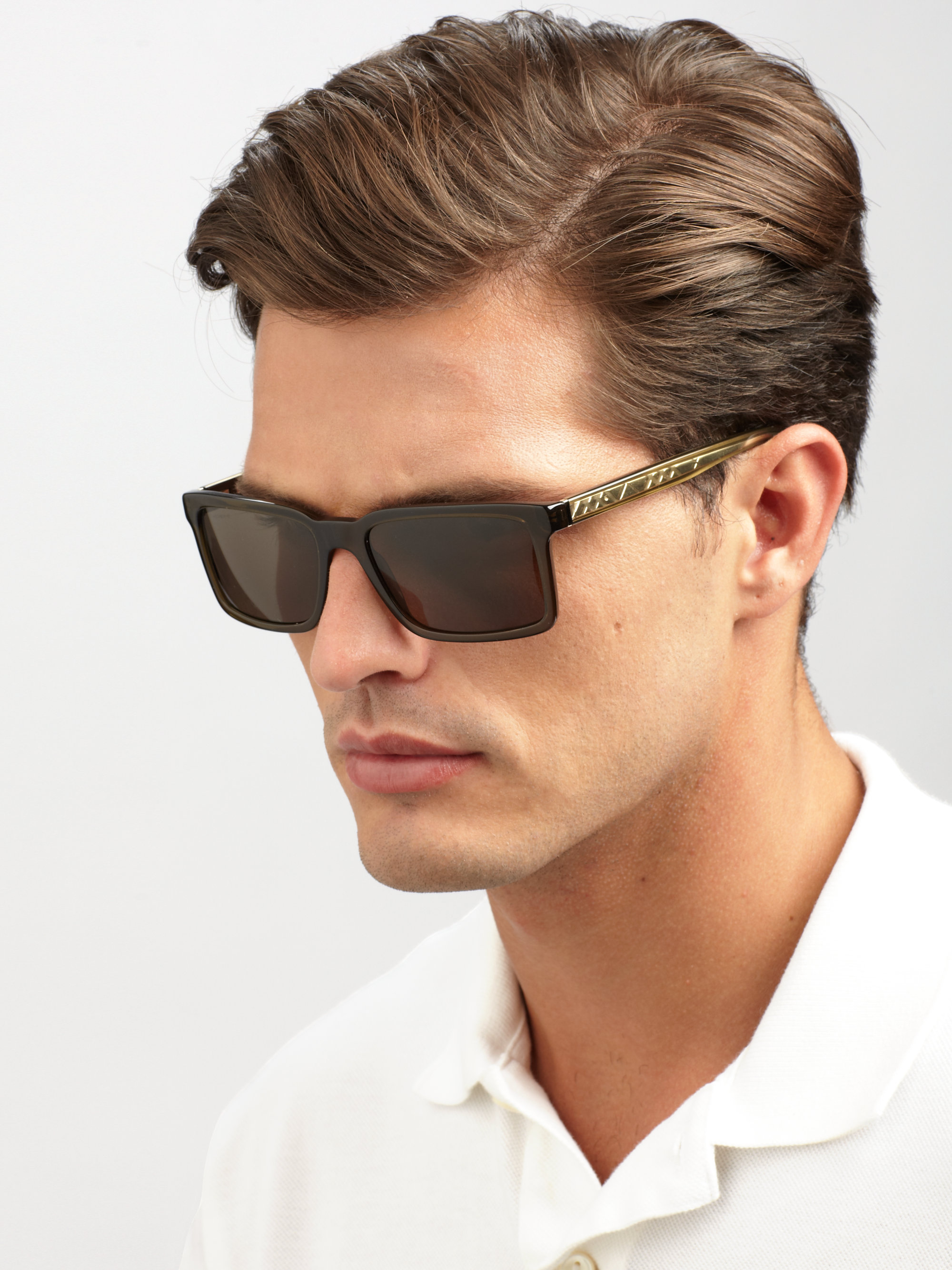 mens white burberry polo shirt