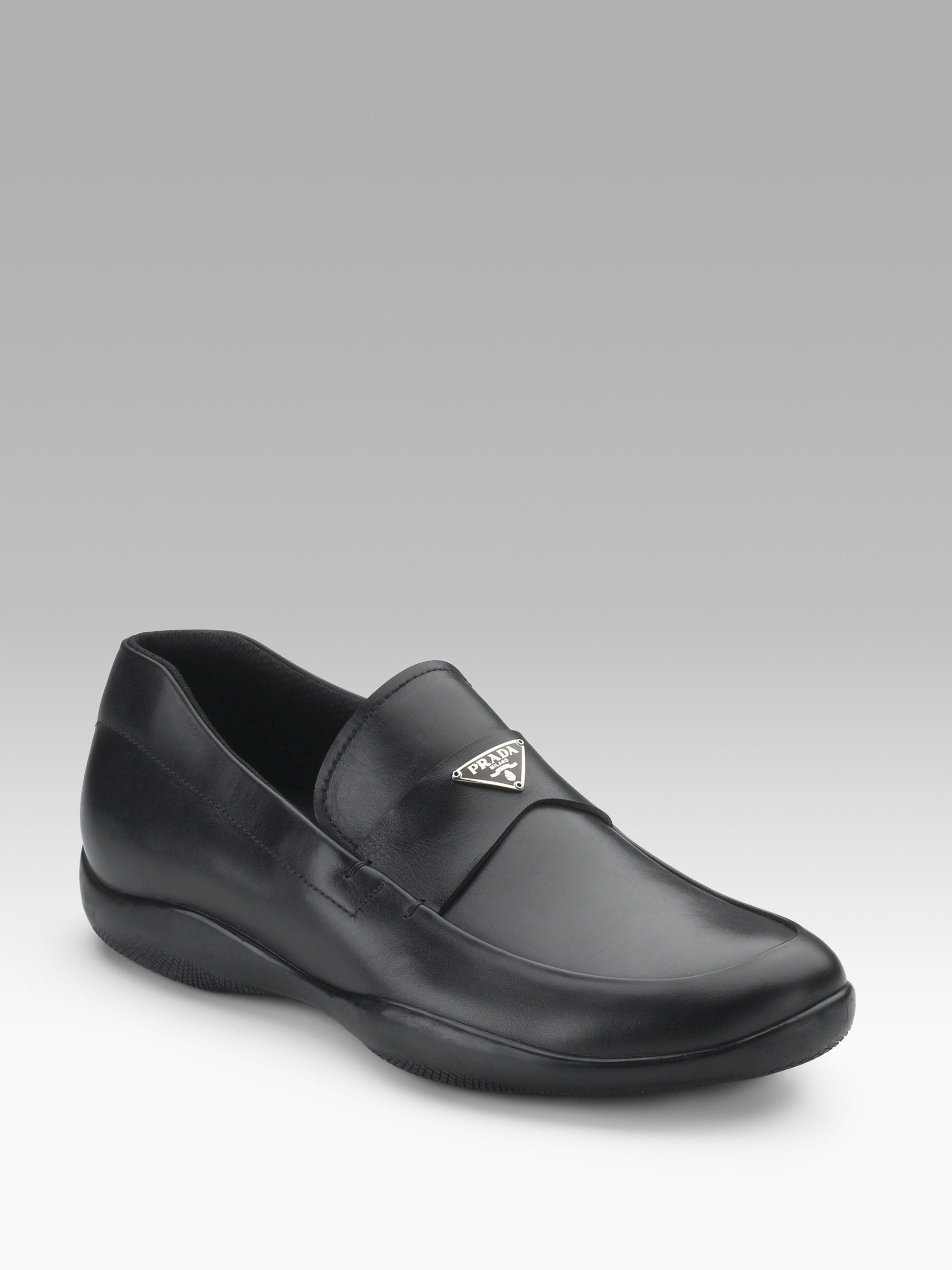 Prada Logo Loafers in Nero (Black) for Men - Lyst