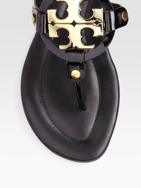 Tory Burch Patent Leather Flat Sandals in Black (black gold) | Lyst
