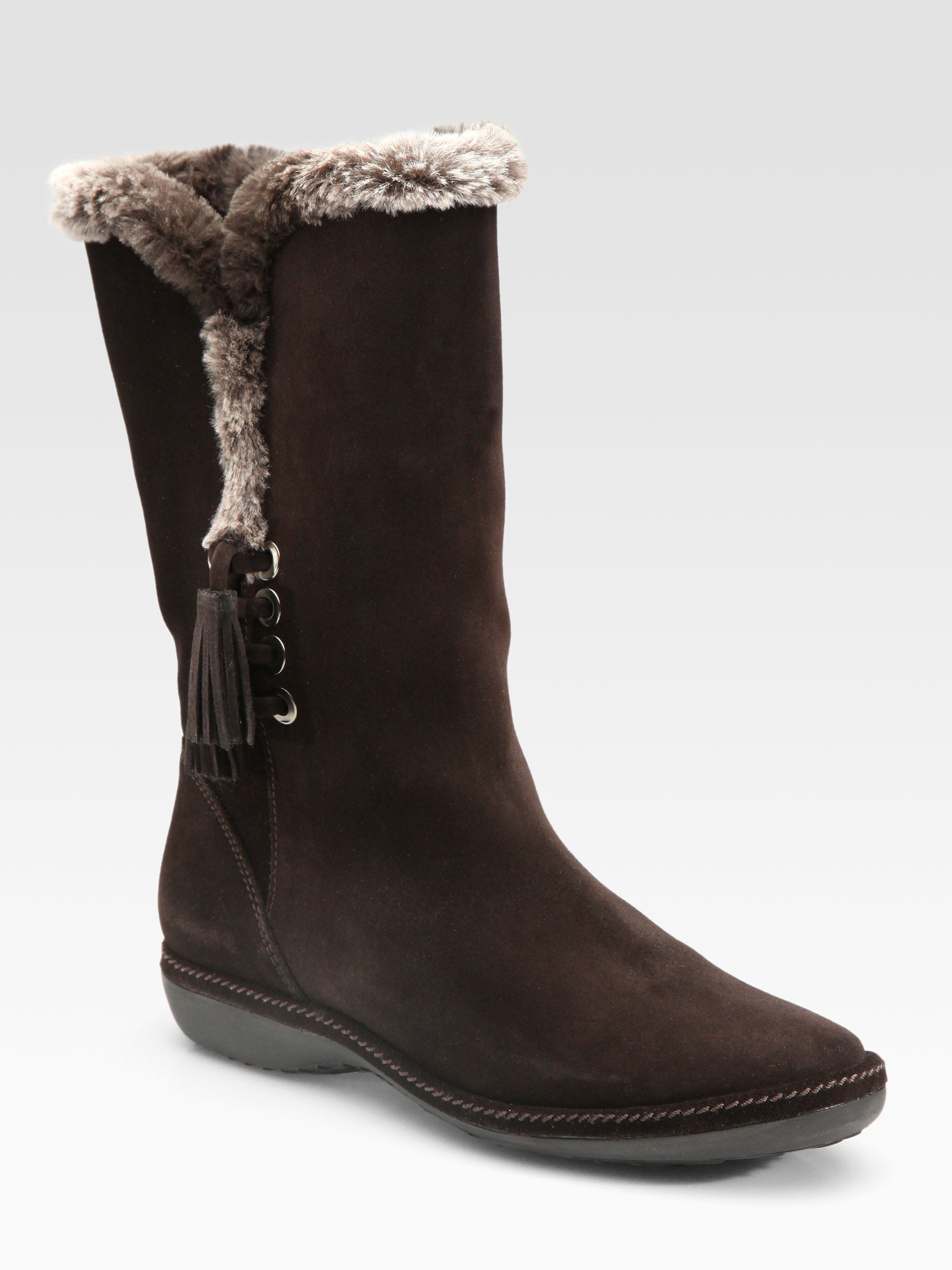 stuart weitzman waterproof boots