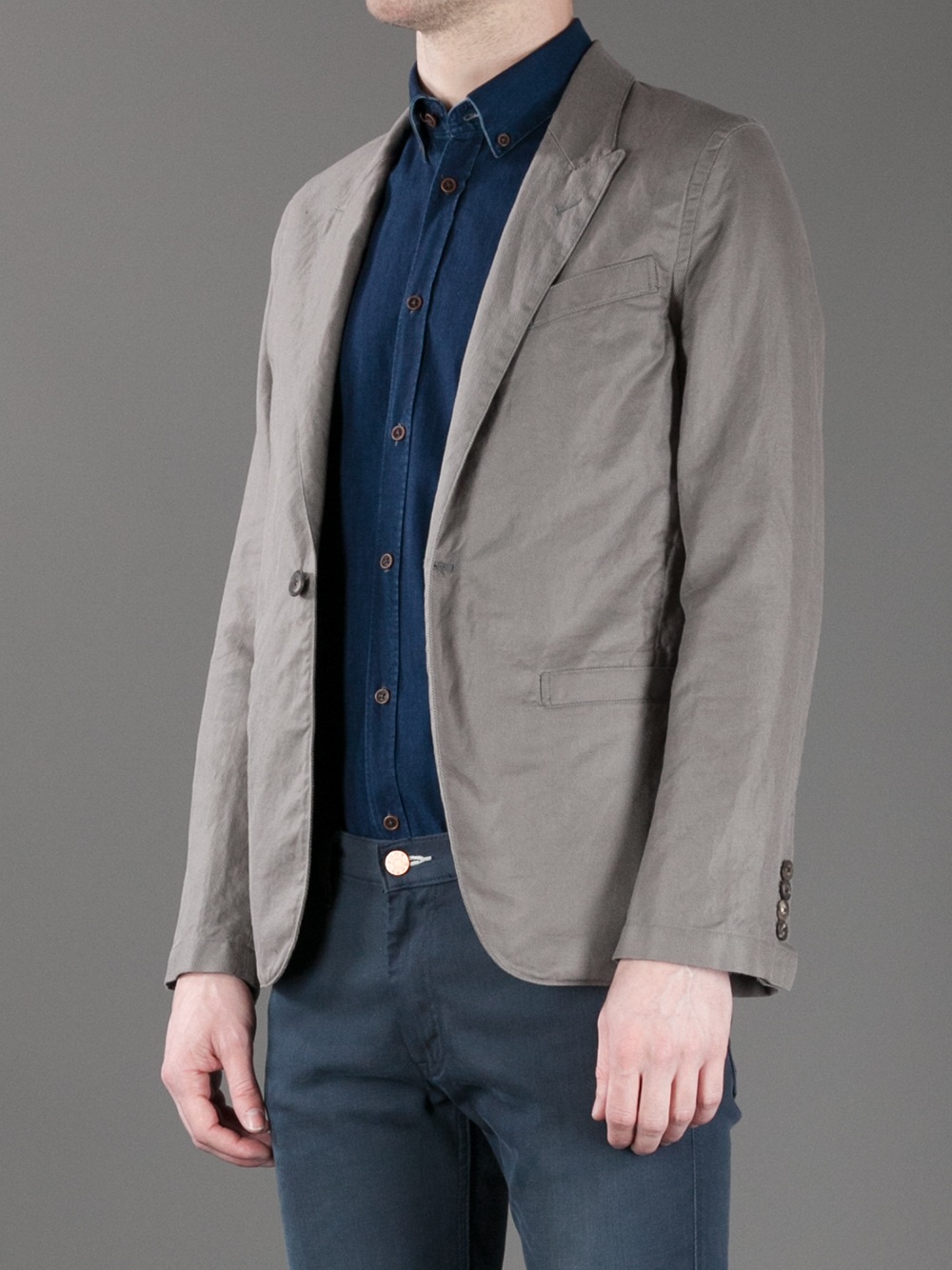 unstructured grey blazer