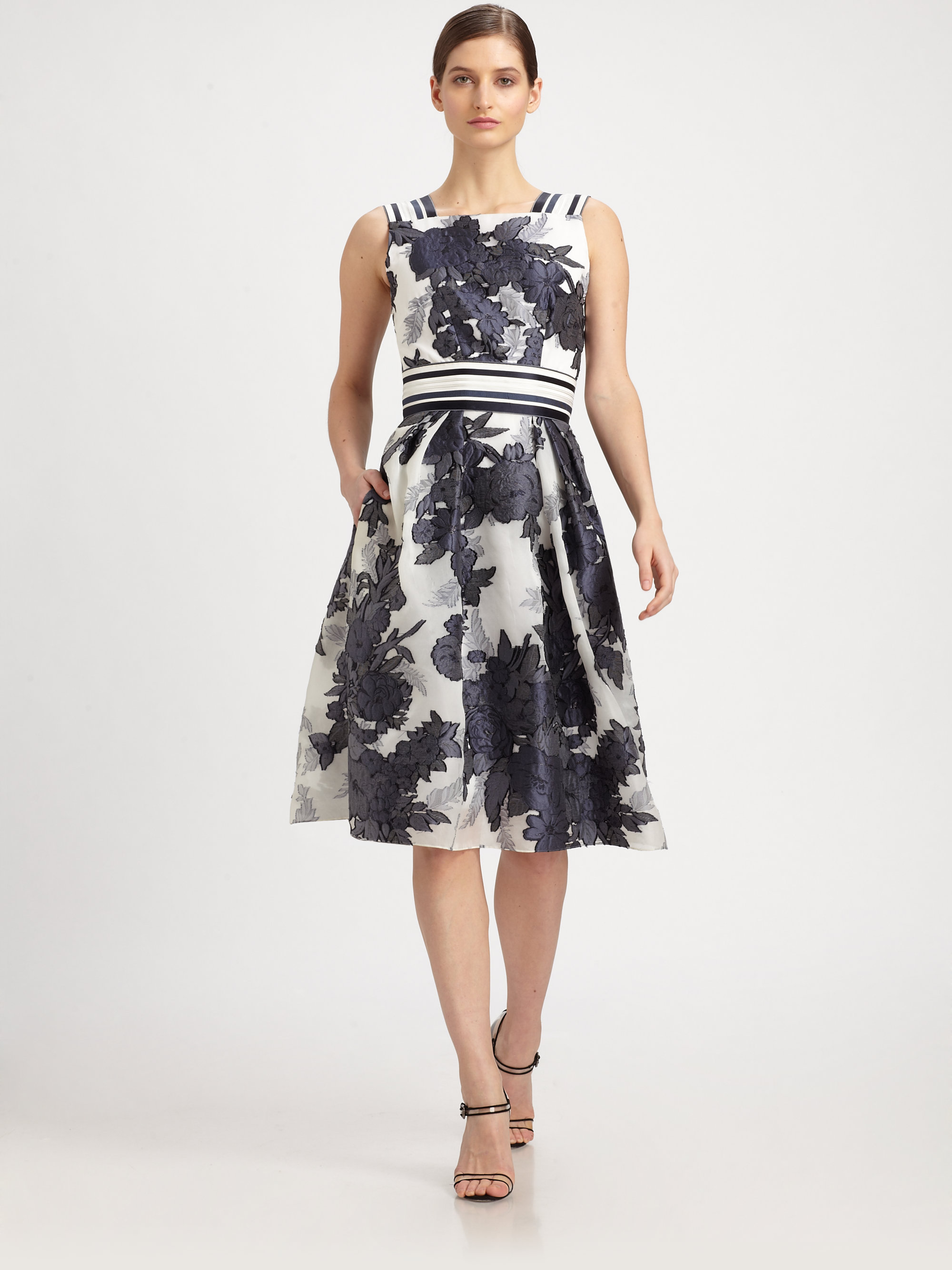 Lyst Carolina Herrera Floral Jacquard Dress in Blue