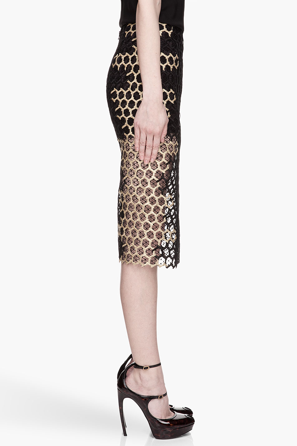 Alexander McQueen Gold Macrame Honeycomb Runway Skirt in Metallic - Lyst