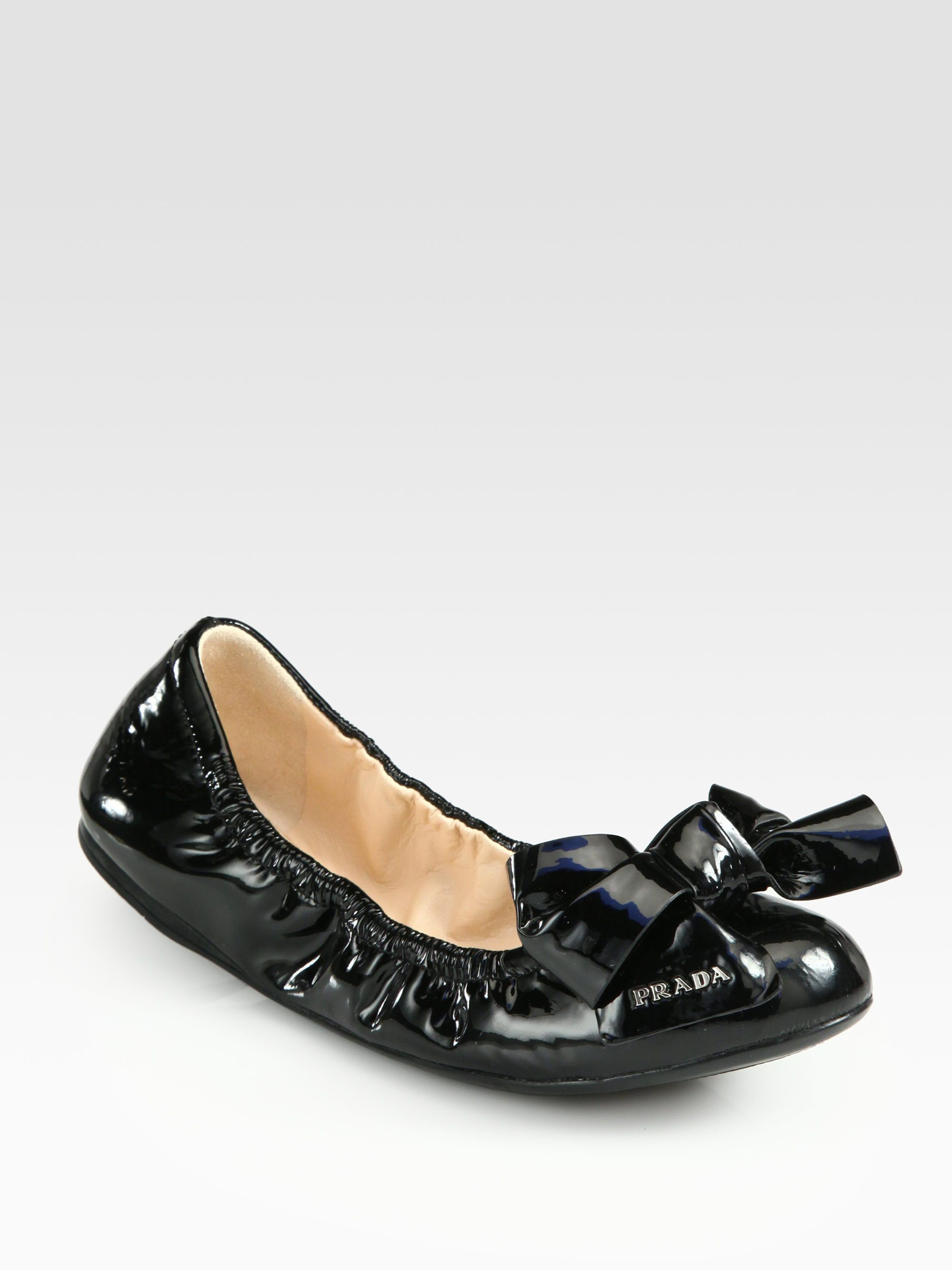 Prada Patent Leather Puffer Bow Ballet Flats in Black | Lyst
