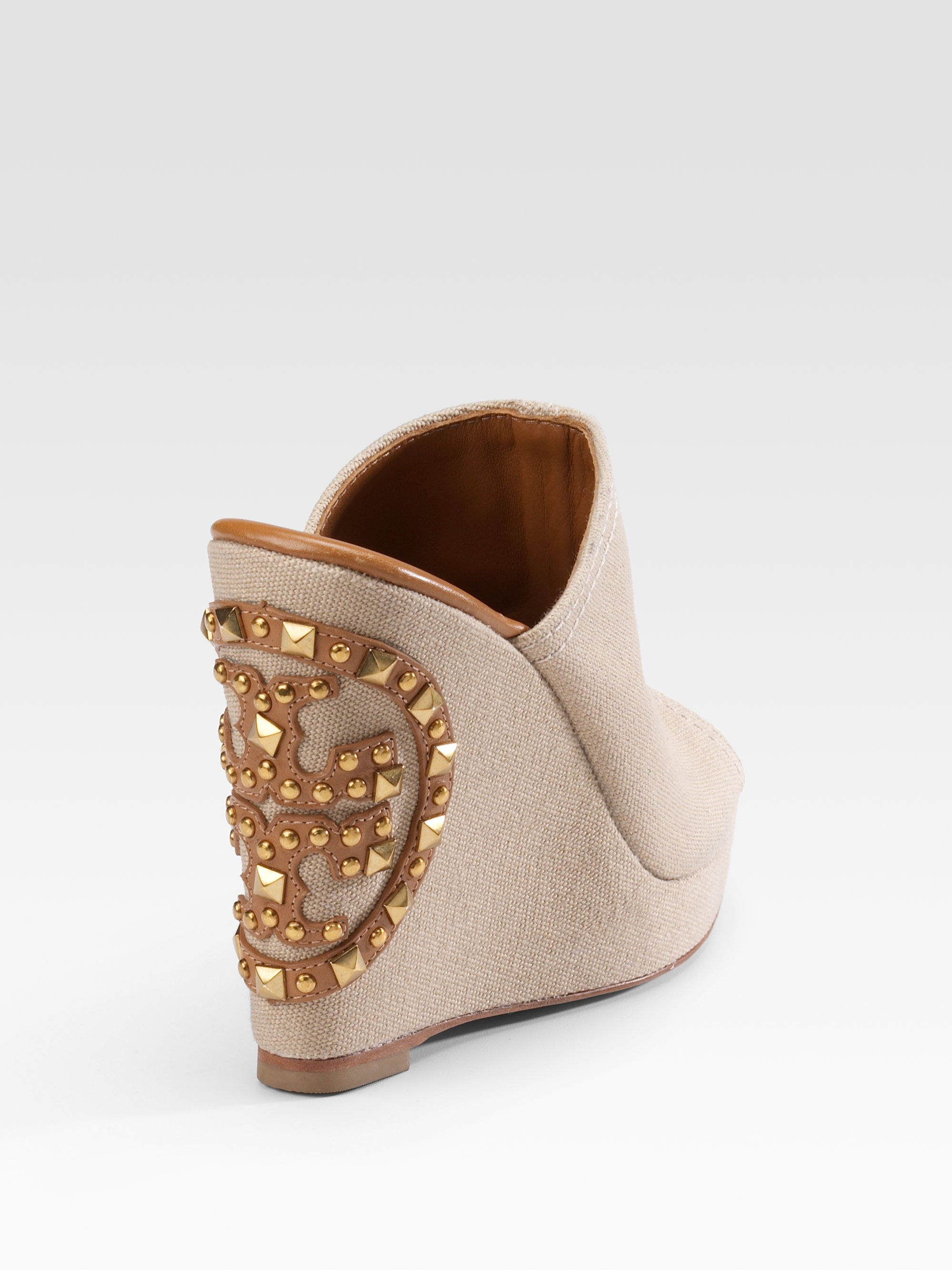 Tory Burch Meredith Canvas Wedge Slides in Natural - Lyst