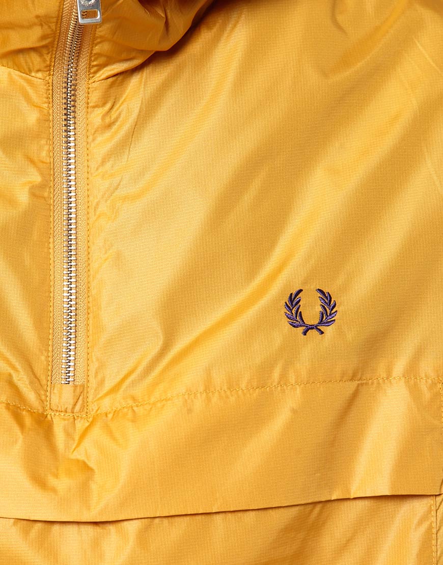 overhead cagoule