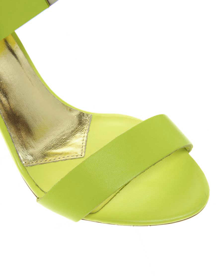 Ted Baker Lissome Leather Strap Sandals in Green - Lyst