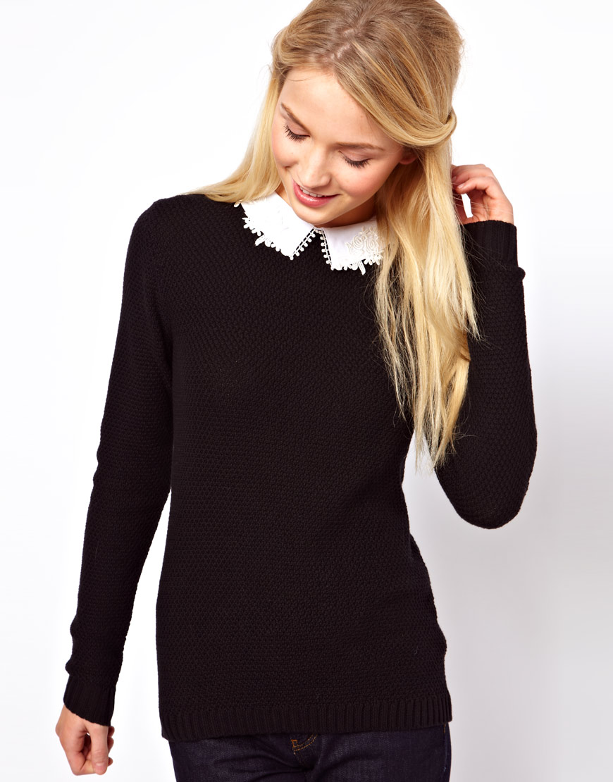 jumper with lace collar