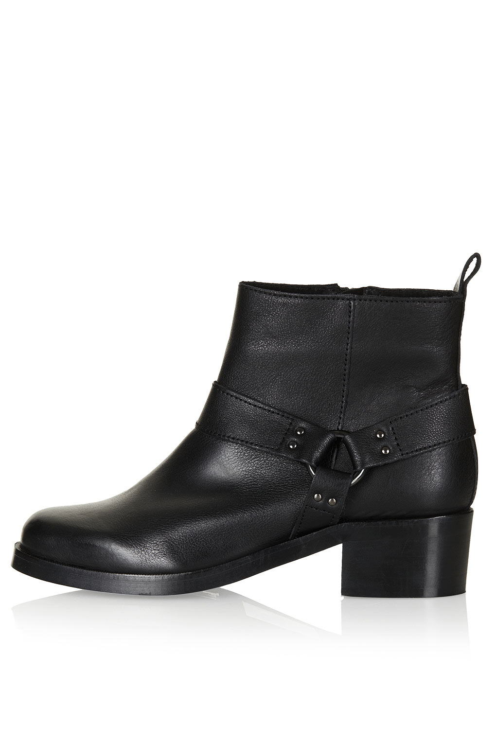 harness strap boots