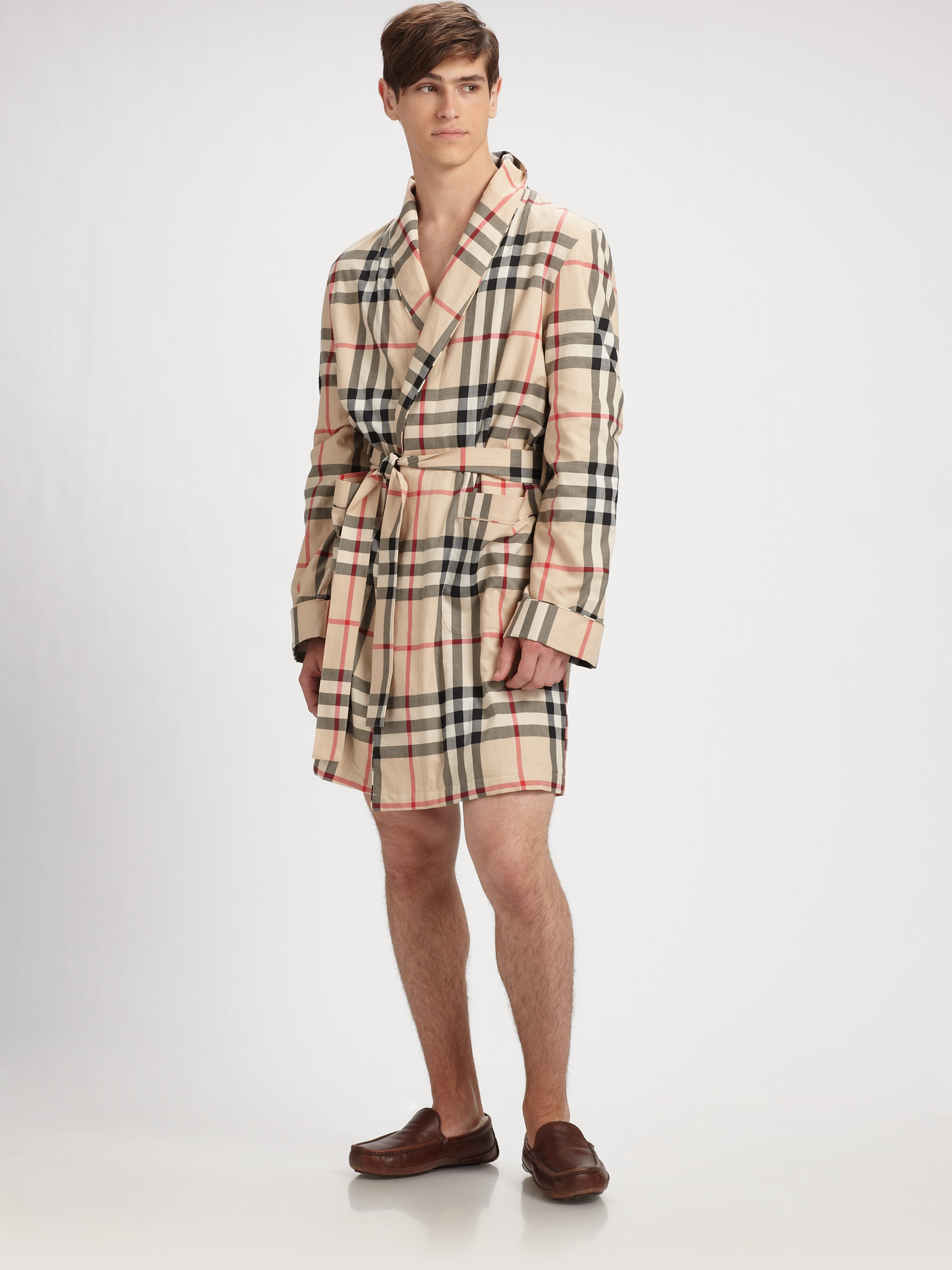 Love this Burberry bathrobe  Clothes Fashion Comfy fashion