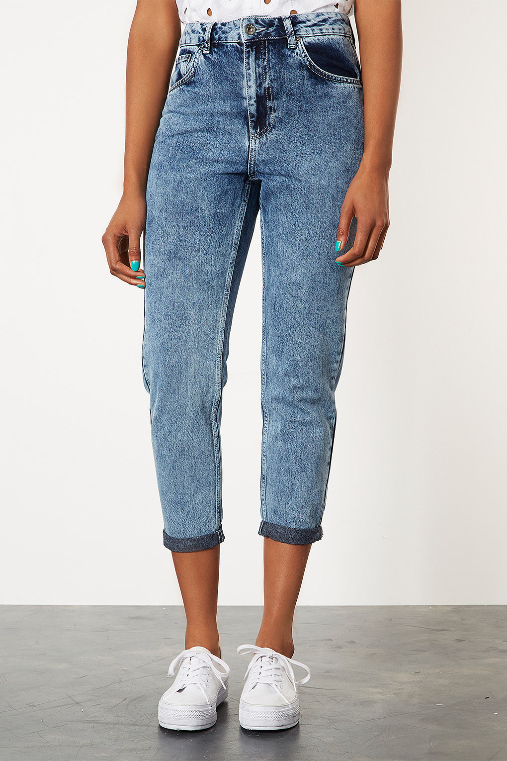 stone washed mom jeans