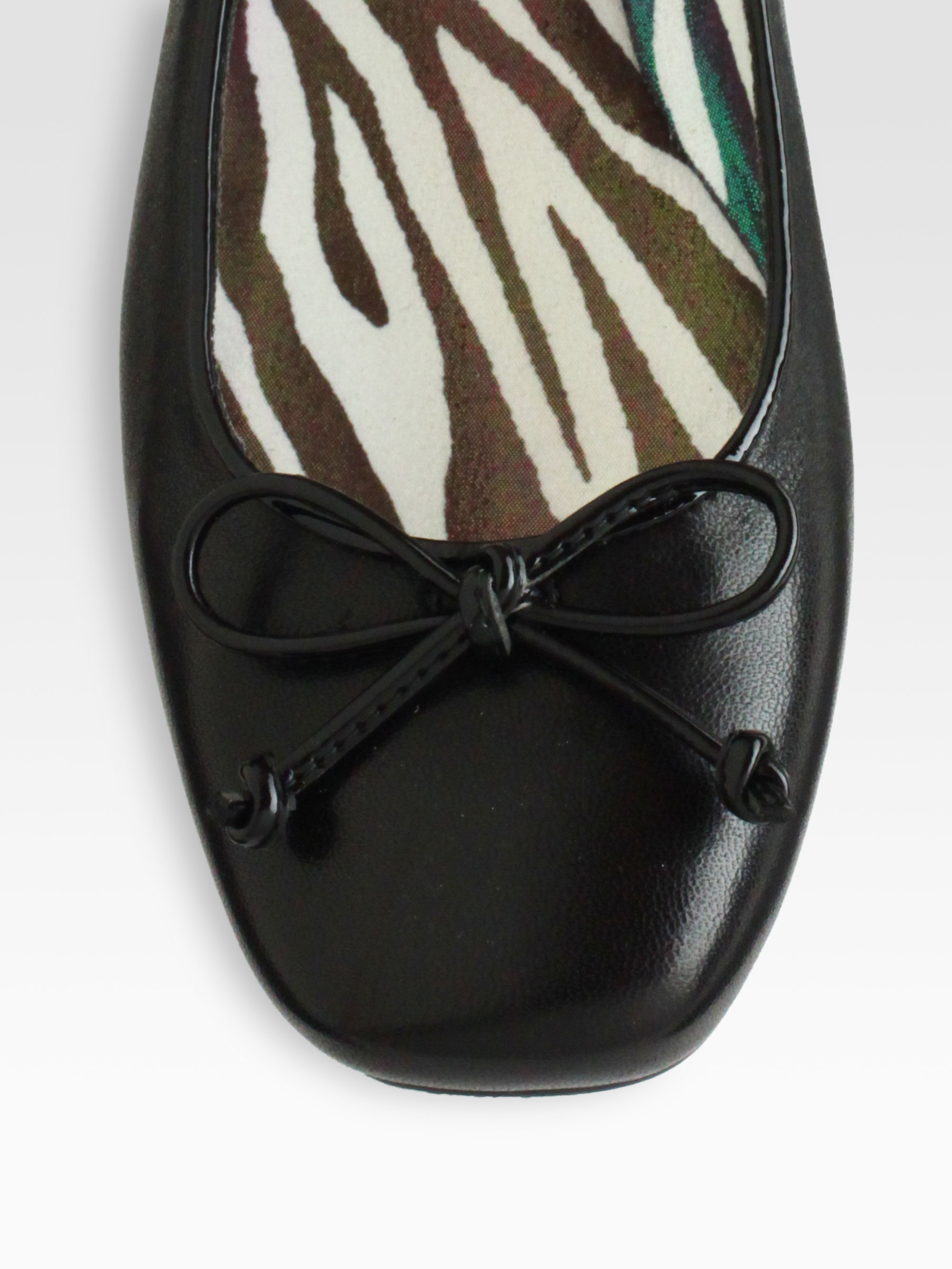 stuart weitzman black ballet flats