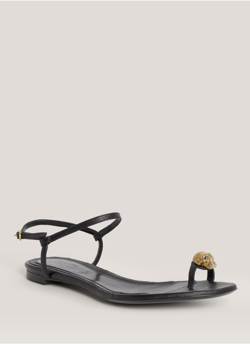 Alexander McQueen Skull Toe-ring Flat Sandals in Black - Lyst