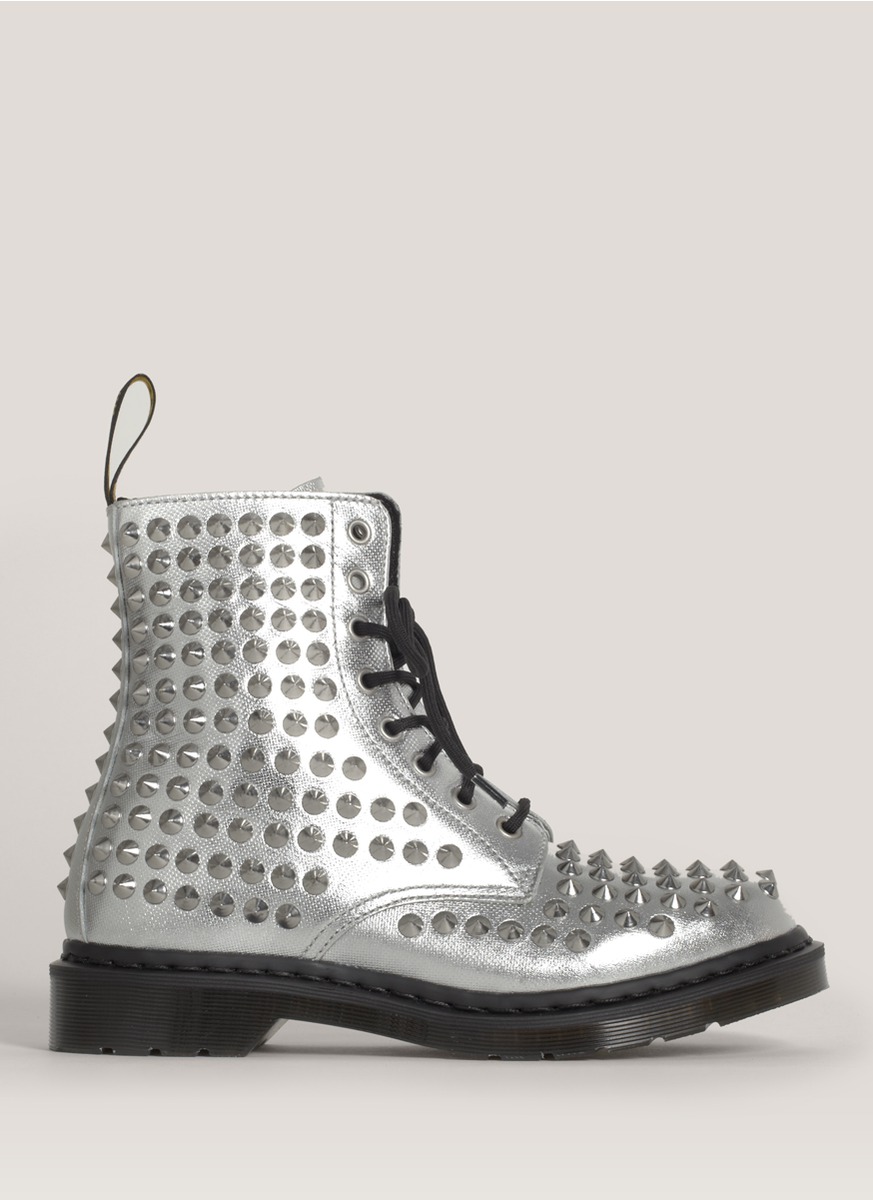 dr martens spike