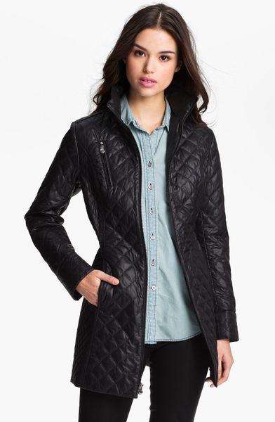 Laundry By Shelli Segal Packable Quilted Coat in Black | Lyst