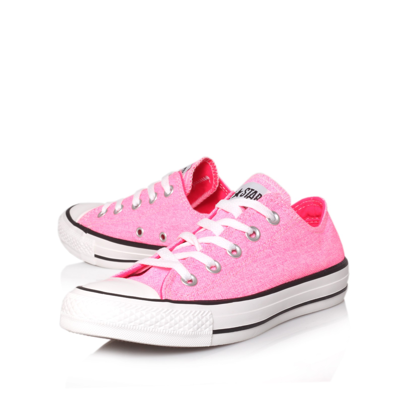 pink low cut converse