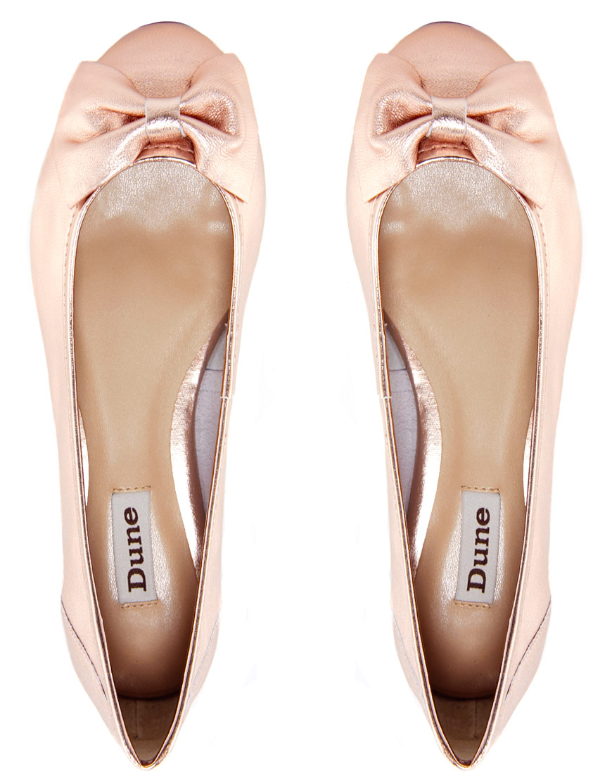 pink ballet pumps