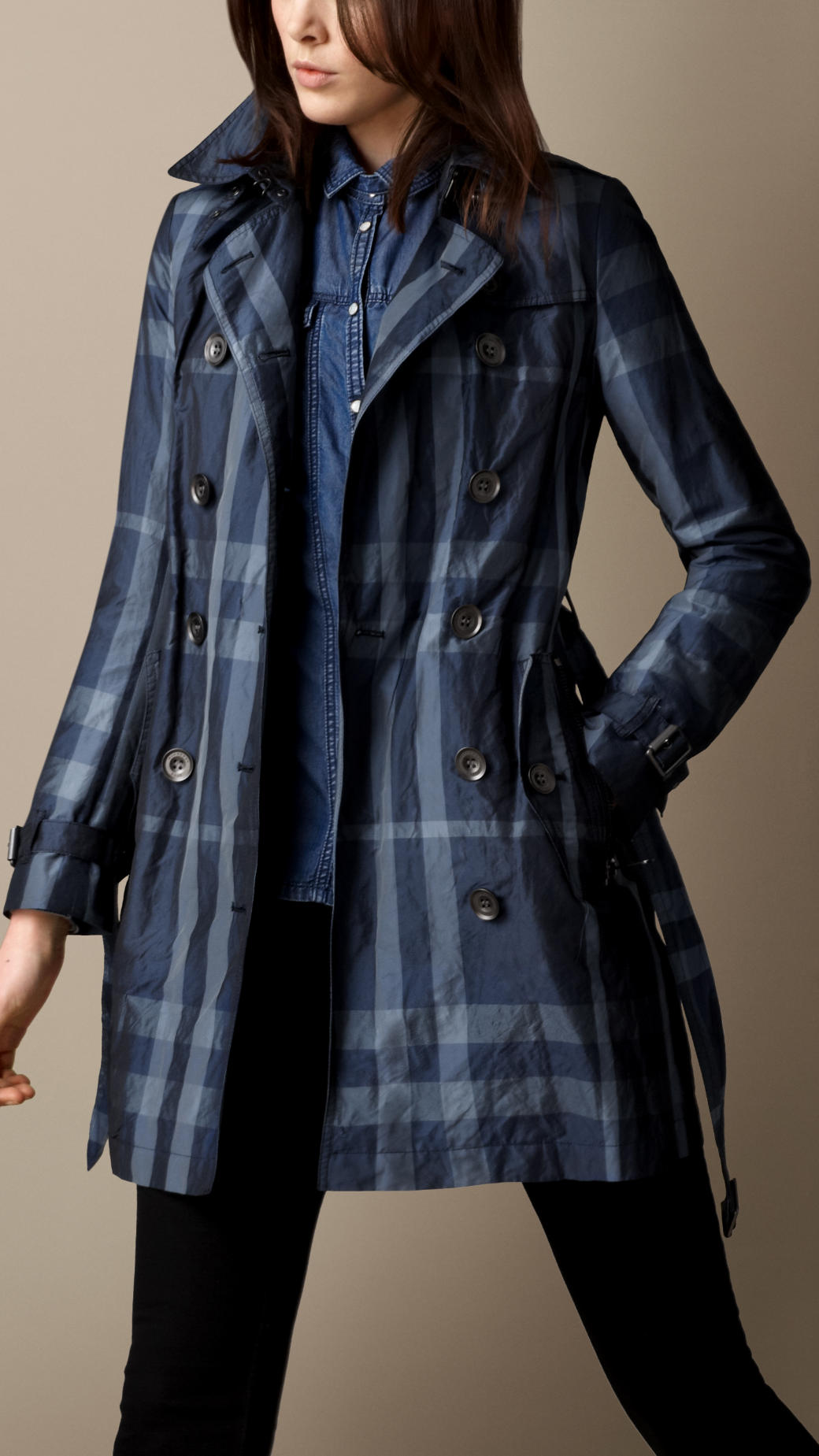 Burberry Short Metallic Check Trench Coat in Blue | Lyst