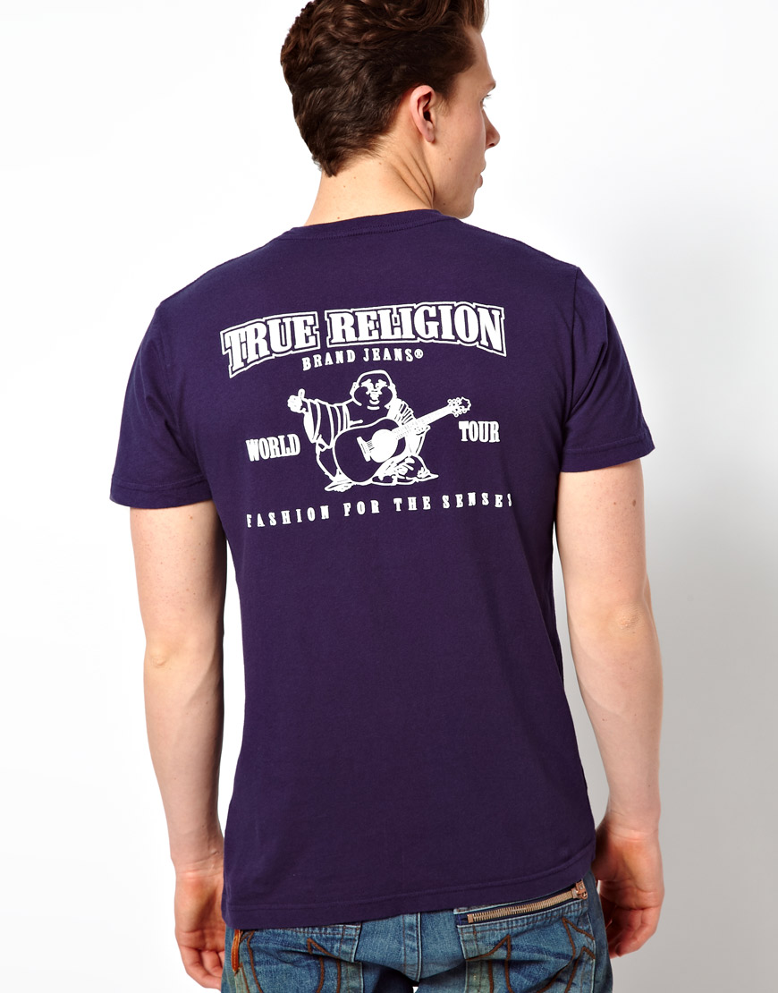Одежда true. True Religion t Shirt. Футболка тру релиджен. True Religion Shirt. Логотип на спине футболки.