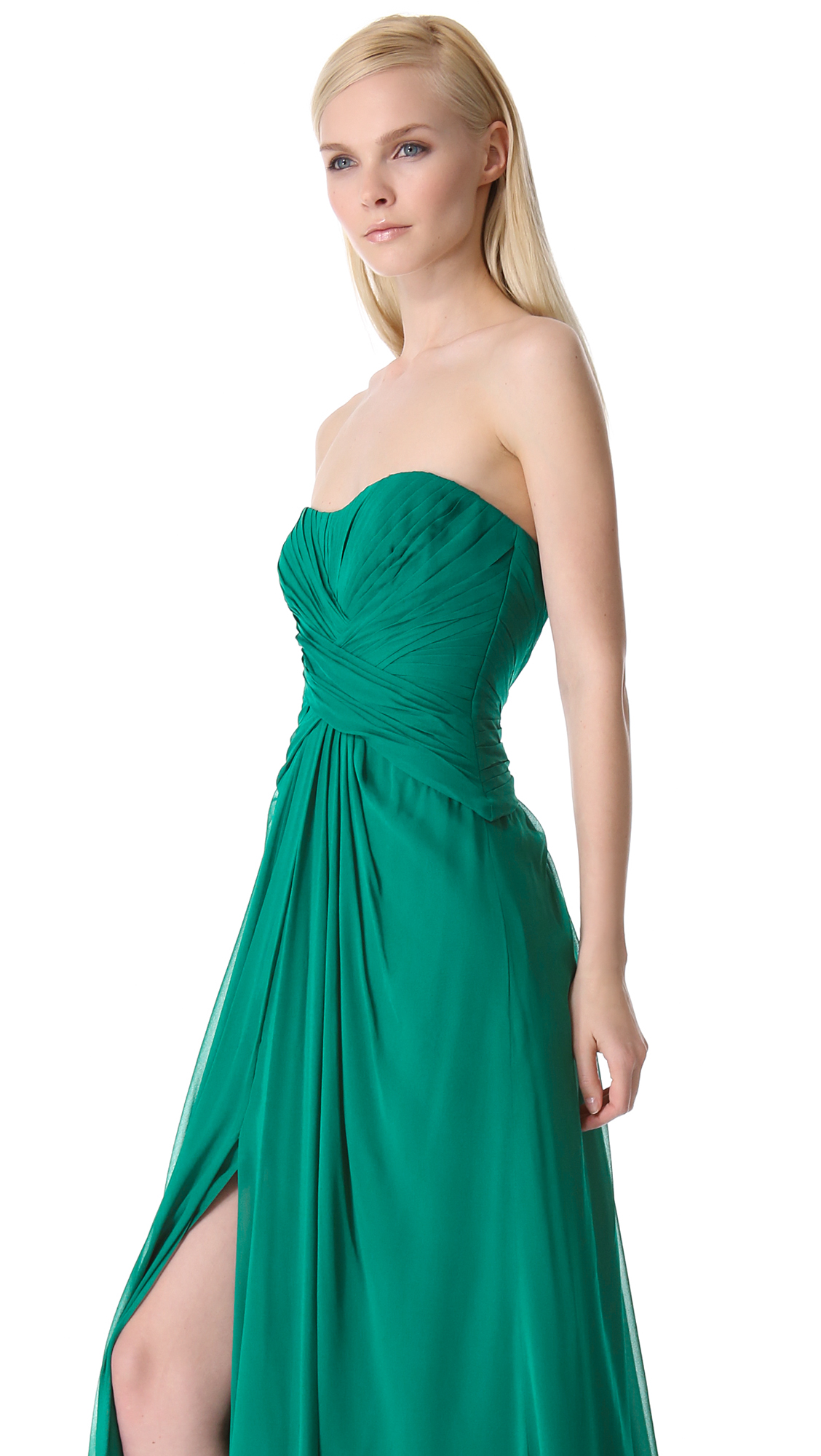 monique lhuillier strapless gown