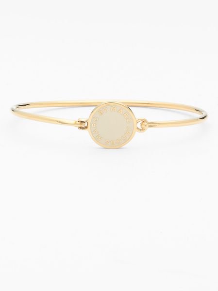 Marc By Marc Jacobs Classic Marc Disc Skinny Bangle in Beige (cream ...