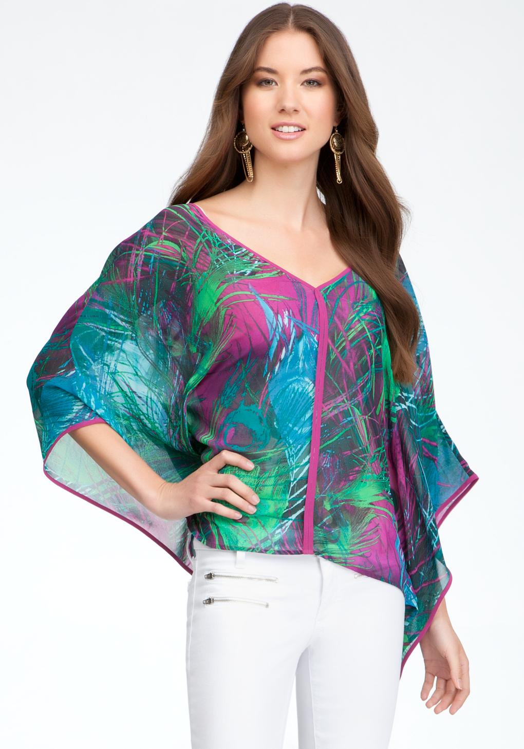 Bebe Printed Caftan V Neck Blouse In White Blue Lyst Bebe Printed Caftan V Neck Blouse In White Blue Lyst
