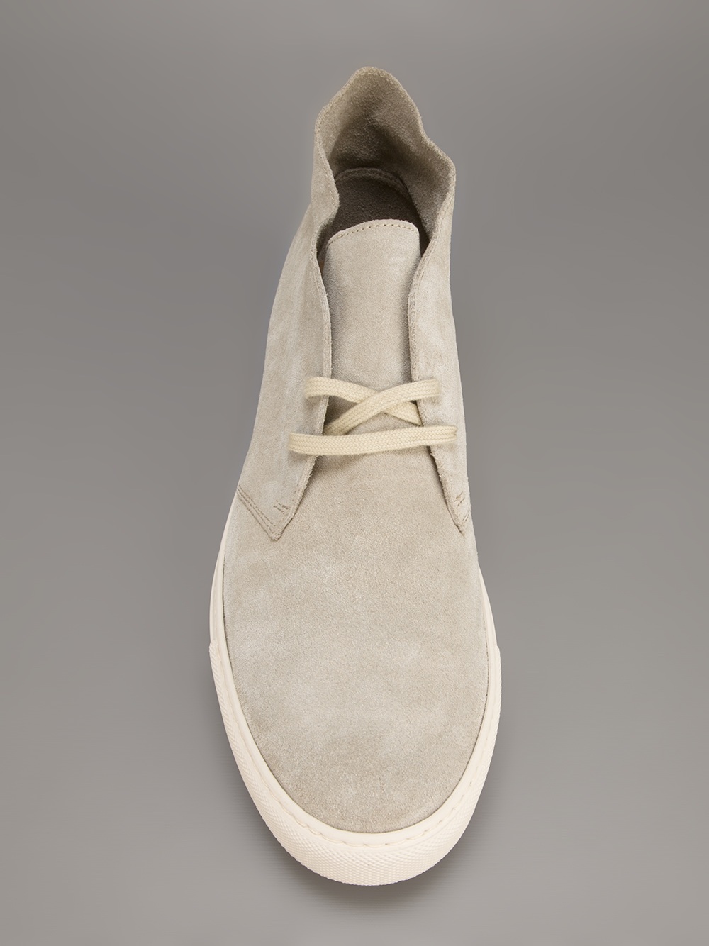 common projects chukka sneakers