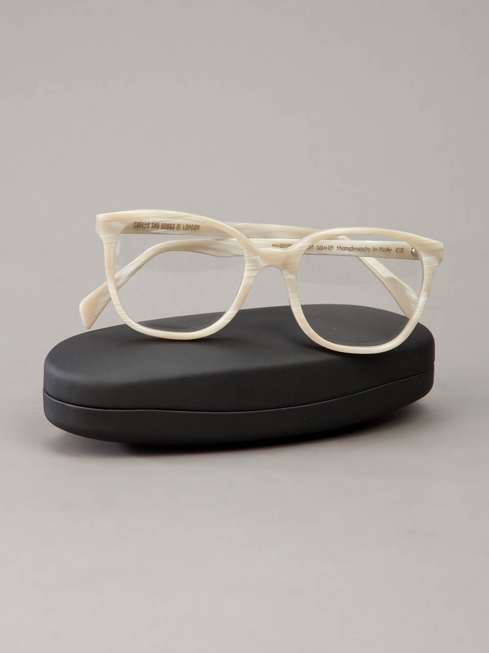 Cutler & Gross Fine Framed Glasses in Cream (Natural) - Lyst