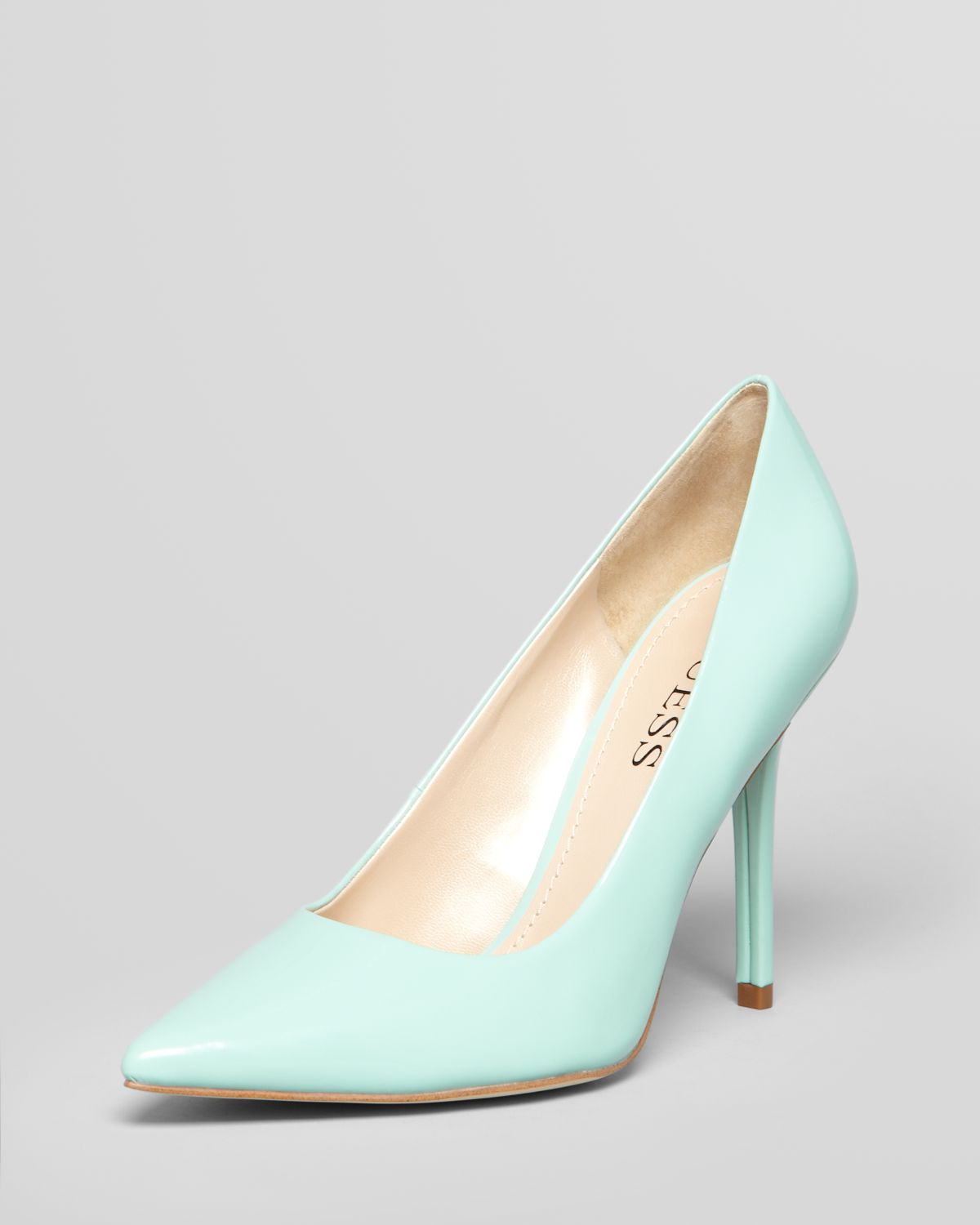 guess pointed heels