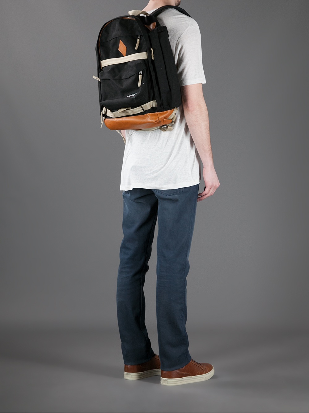 eastpak returnity red