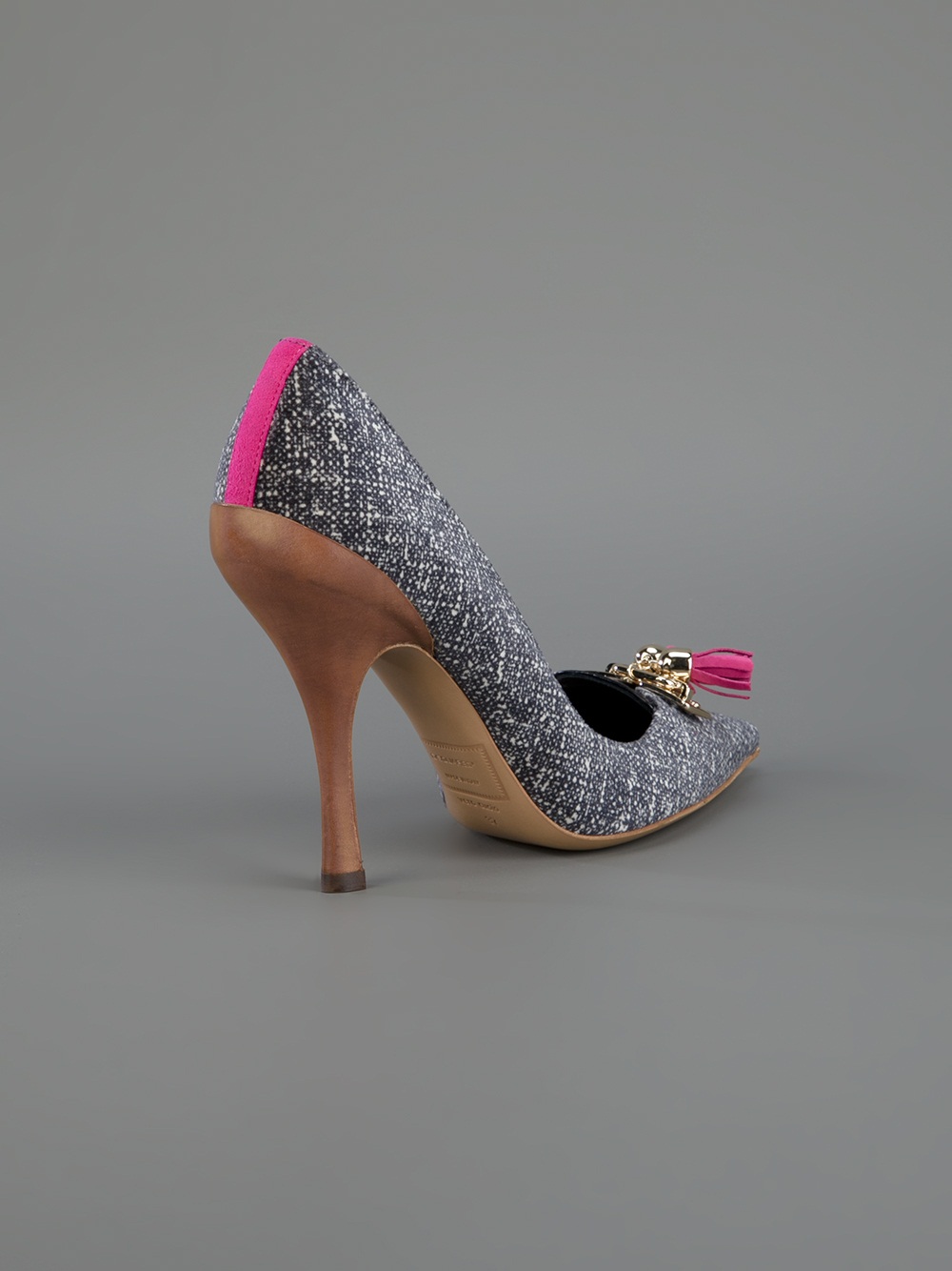 tassel pumps