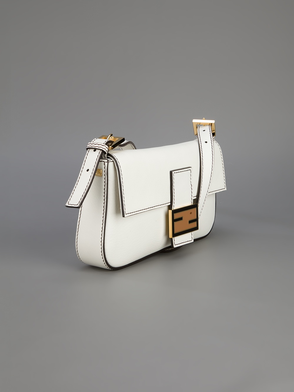 Fendi Baguette Shoulder Bag in White - Lyst