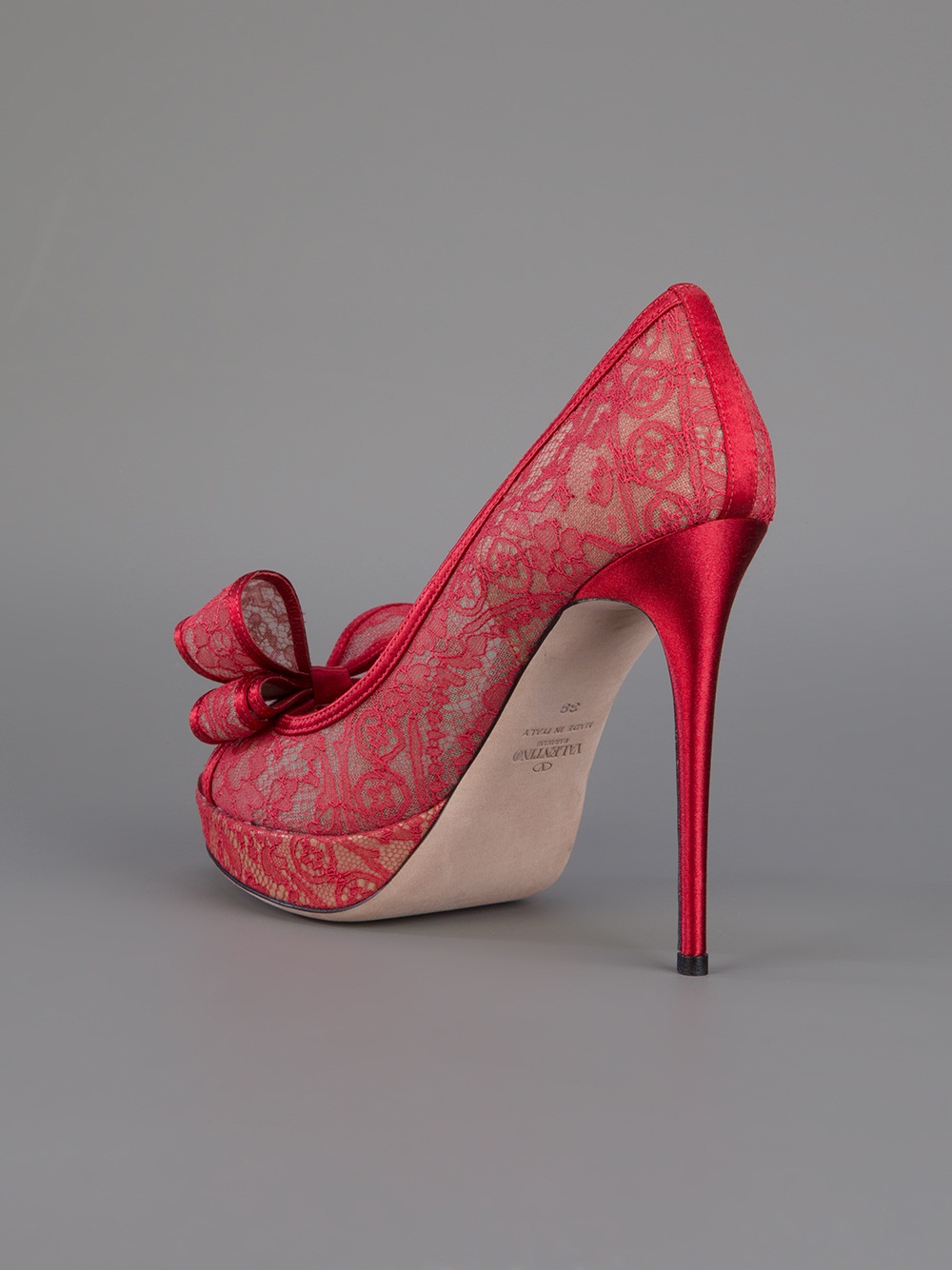 Lyst - Valentino Bow Detail Pump in Red