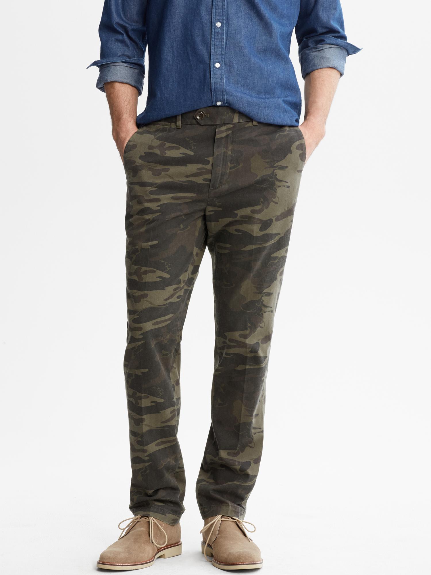 Banana Republic Slim Fit Camo Pant in 