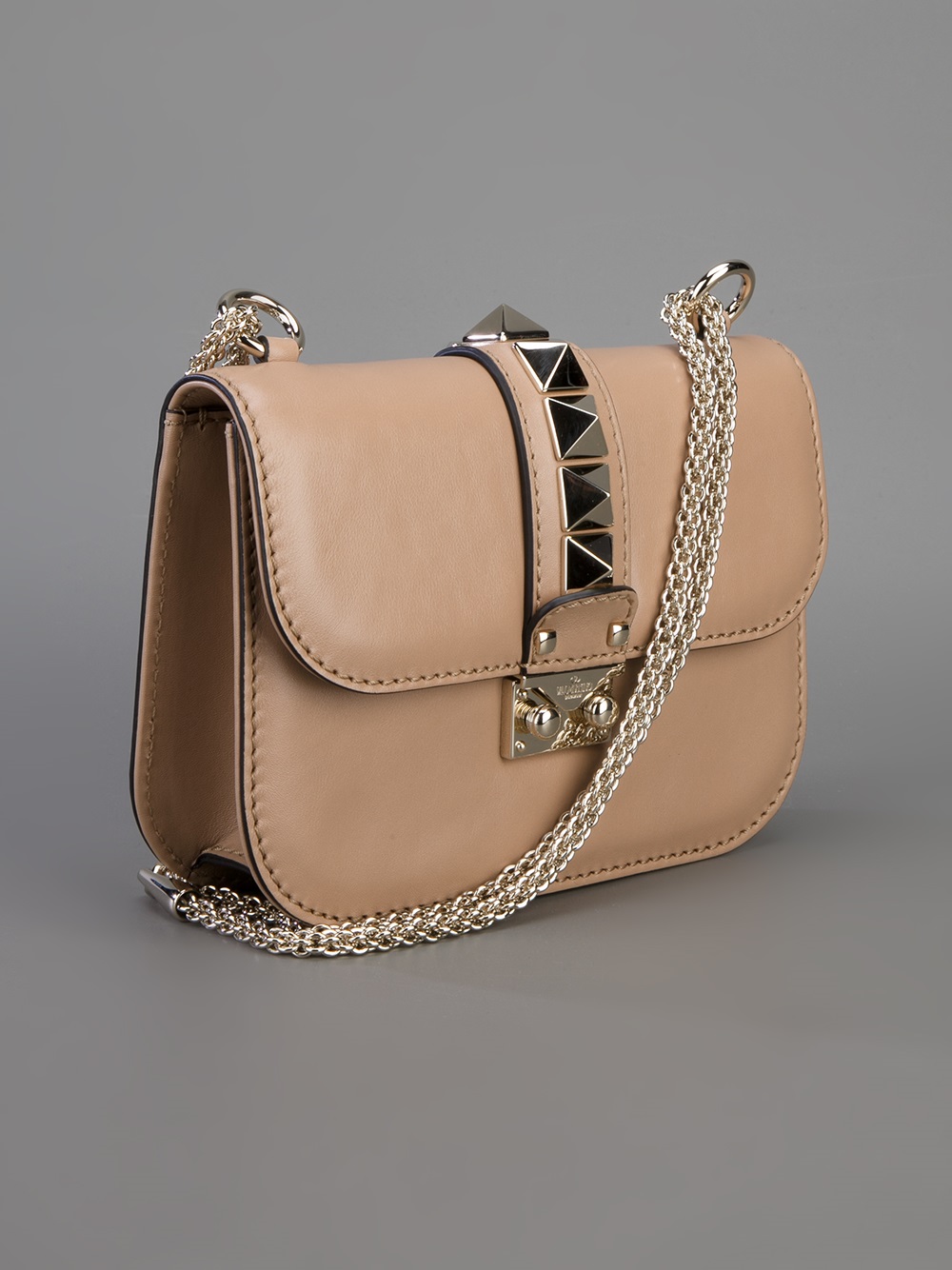 valentino rockstud nude bag