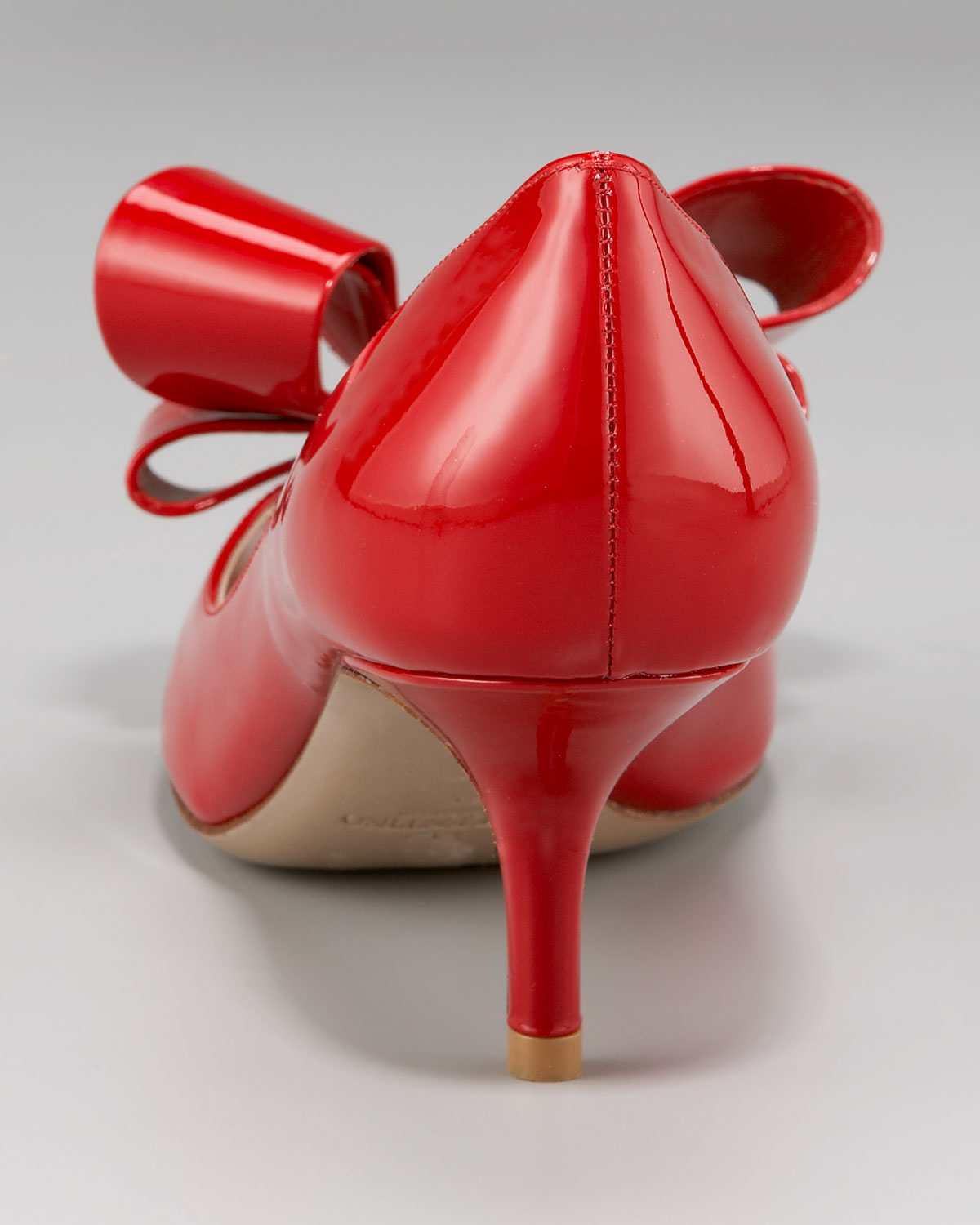big bow pumps