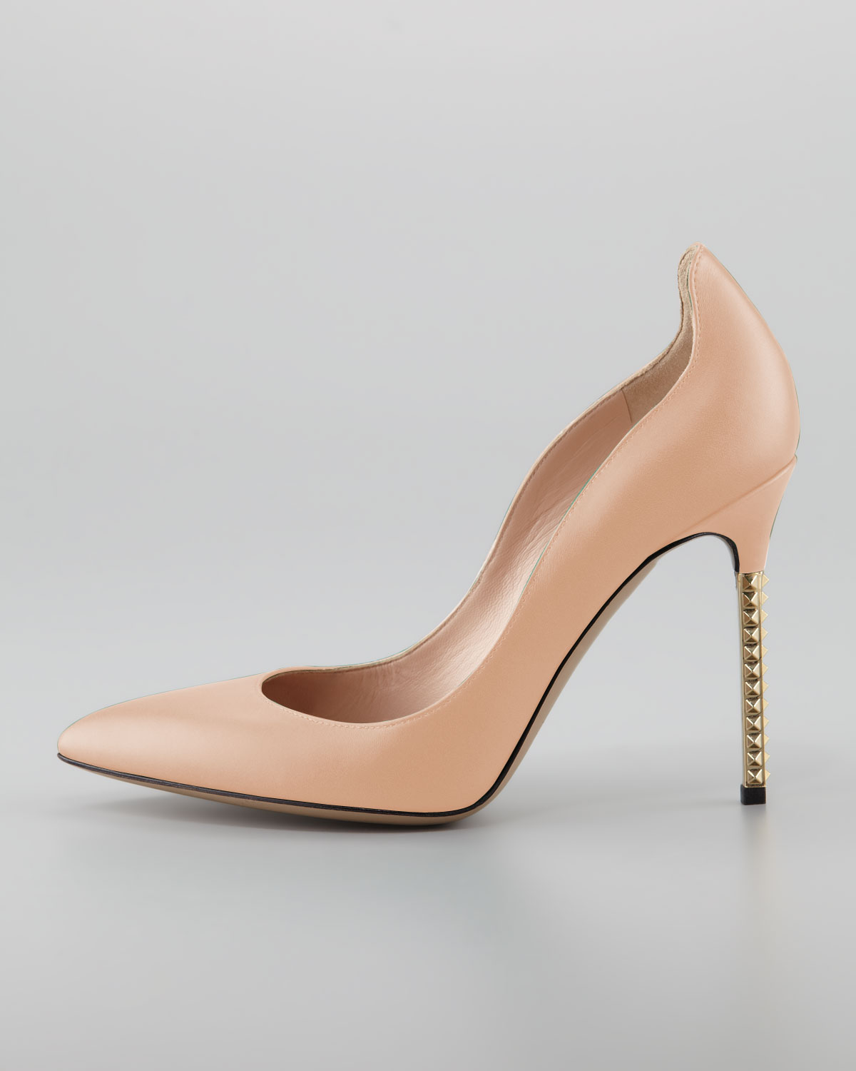 studded pumps valentino